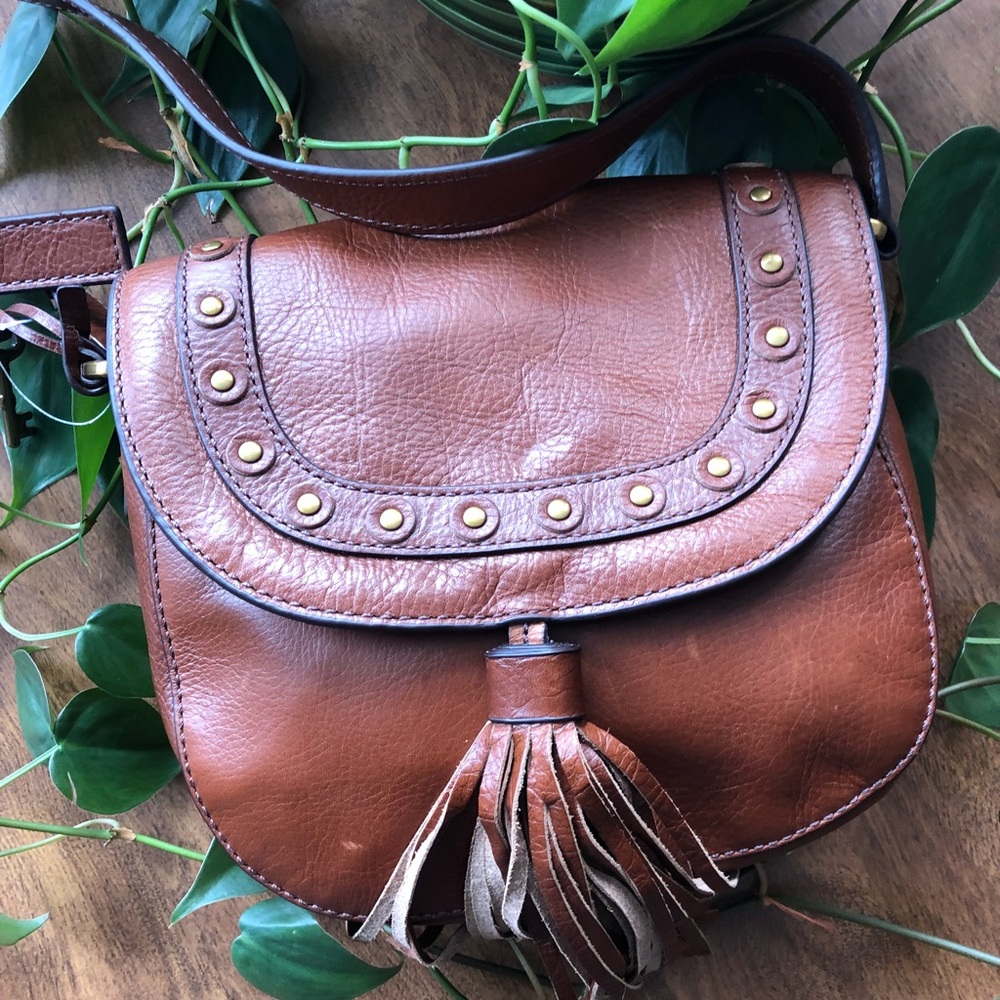 Fossil Emi Saddle Bag with Tassle Light Brown
